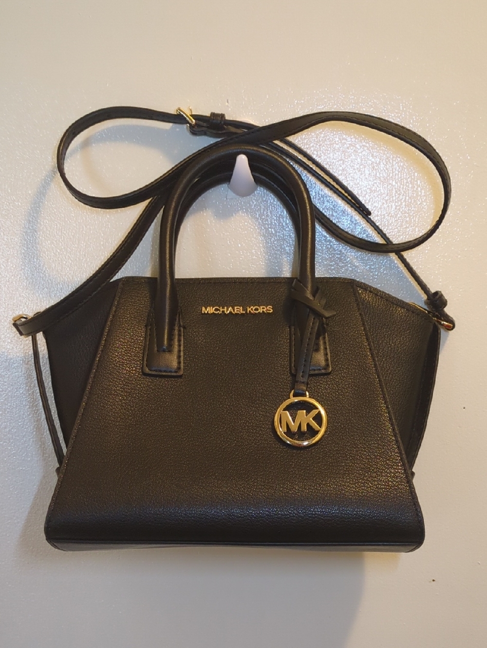 Michael Kors Avril Small Leather Top -Zip Satchel w/Gold MK Logo Charm $125